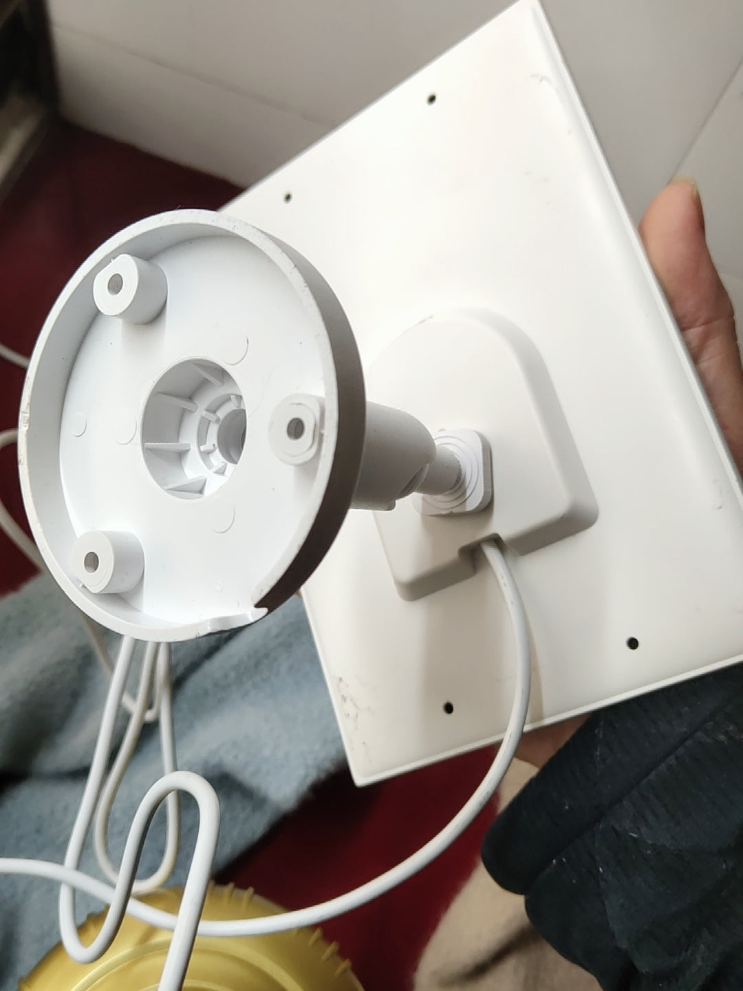 充電式LED電球 ソーラーパネル付属 分離型 ソーラーライト 玄関灯 電気代不要 屋内/屋外照明 太陽光発電 省エネ 停電対応 配線不要